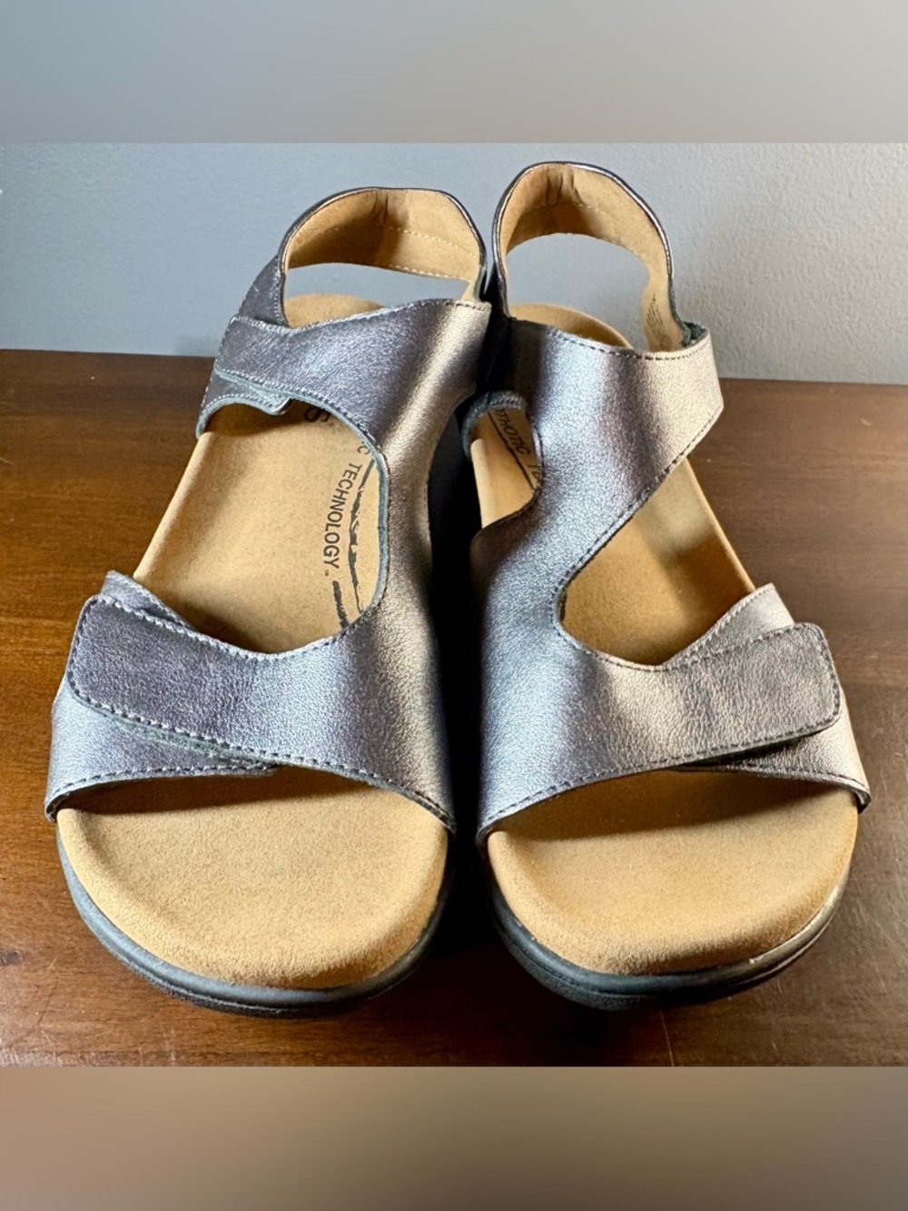 Taos Serene Sandals - Pewter - Hard to Find Size 11! - Picture 2 of 7
